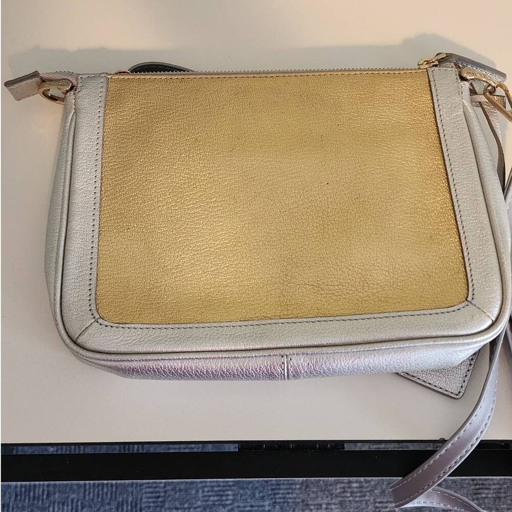 Rovimoss Gold Leather Crossbody Purse with Silver Trim - Picture 3 of 8